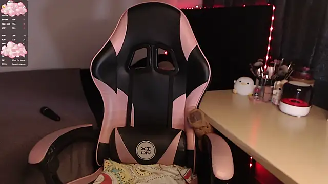 Theprojectsaraa Adlı Modelin Canlı XXX Sohbeti