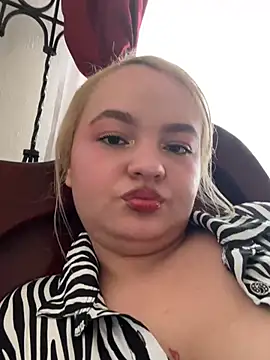 Naiara_Sex_ 라이브 XXX 채팅