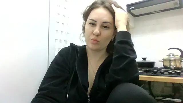 MeadowEyes Adlı Modelin Canlı XXX Sohbeti