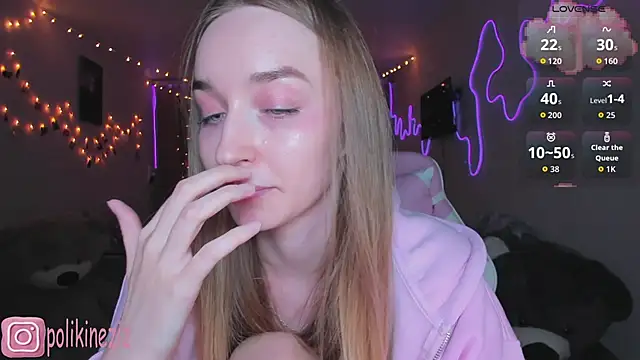 MoonDust Chat XXX live