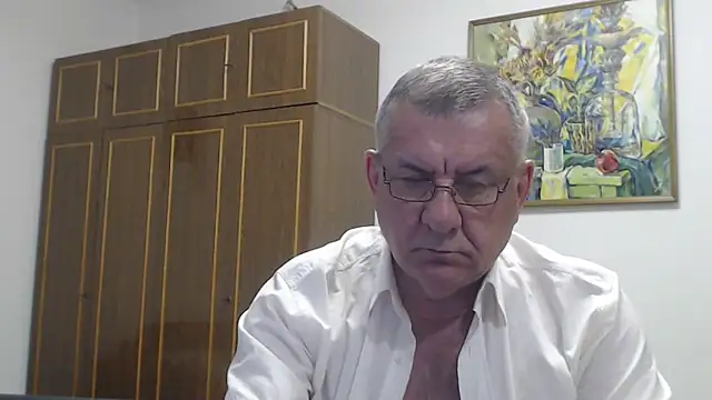 Show modela machomale3 na web-kameri