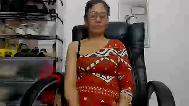 Aries_Mature's Live XXX Chat