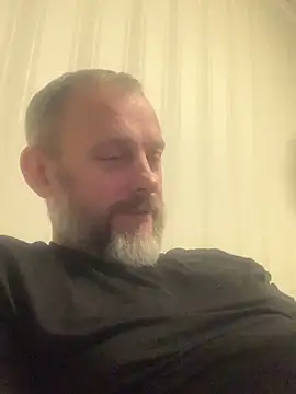 Frosl élő XXX-chatje