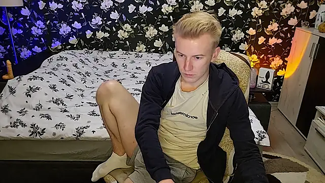 Show modela Vuitton na web-kameri