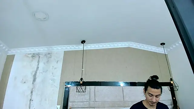 Pokazy przed kamerką – AbbyLoius