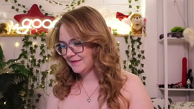 MonicaAsis Adlı Modelin Canlı XXX Sohbeti