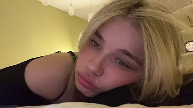 EarthaStinett's Live XXX Chat