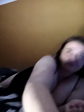 Chat +18 de LiluHot ao vivo