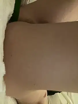 Chat +18 de Meeedooo69 ao vivo