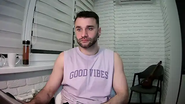 Chat +18 de DaddySlava ao vivo