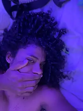 Chat +18 de Lucas_eevans ao vivo