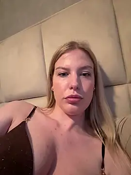 Chloemillerrxx Webcam Show