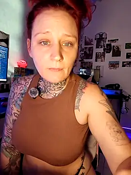 blazed_vixen Adlı Modelin Canlı XXX Sohbeti