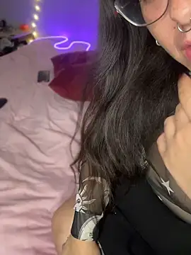 Mizztikaa – Naživo XXX chat