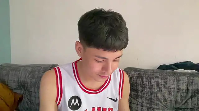 Andy_Belier23 在線直播表演