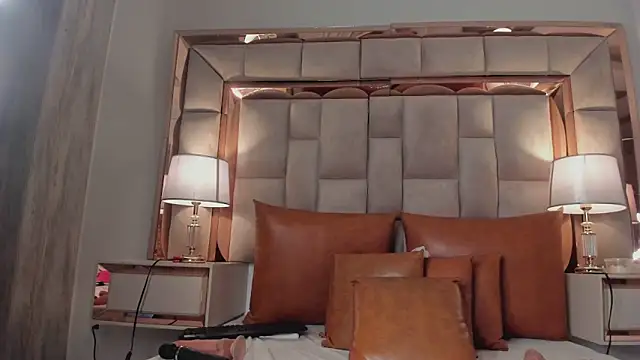 دردشة ValentinaBreats الجنسية المباشرة