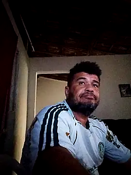 tarra122 即時 XXX 聊天