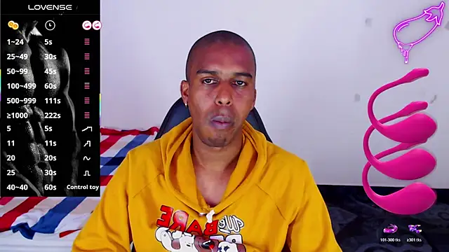 mrjhon26 Show in webcam