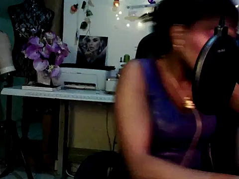 Anaconda2350 Live XXX-chat