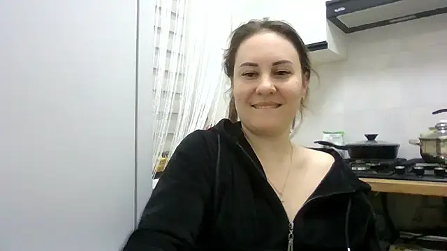 MeadowEyes Chat XXX in diretta