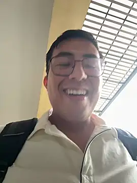 Вебкам-шоу andrewmhilton_