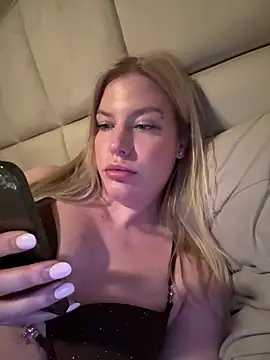 Chloemillerrxx – webcam-show