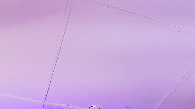 candice777 Adlı Modelin Canlı XXX Sohbeti