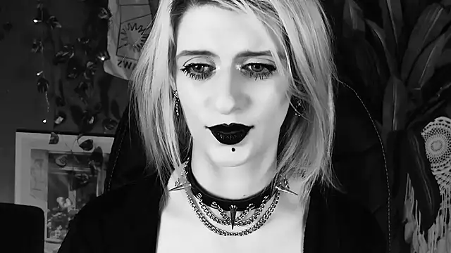 Noah_ElmerX élő XXX-chatje