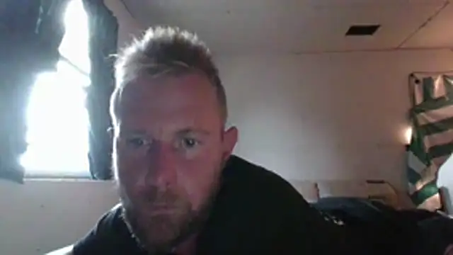 boysfirsttime Chat XXX in diretta