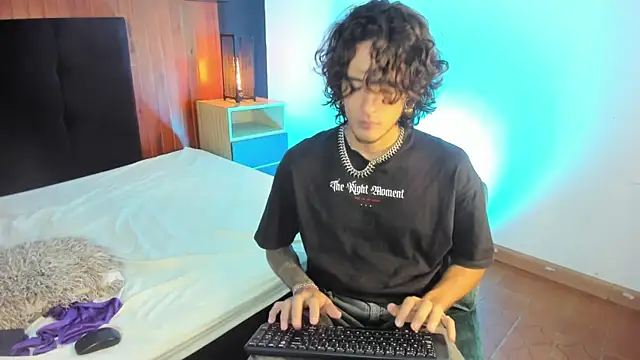 Skinny_Mac: απευθείας συνομιλία ΧΧΧ