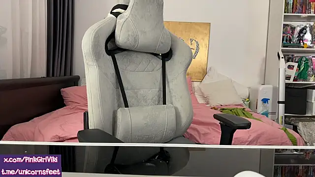 unicornsfeet's Live XXX Chat