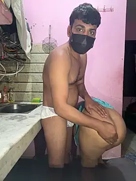 Zoya_Hottest Show in webcam