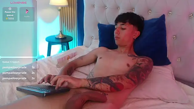 Aiden_Rivers_ Adlı Modelin Web Kamerası Şovu