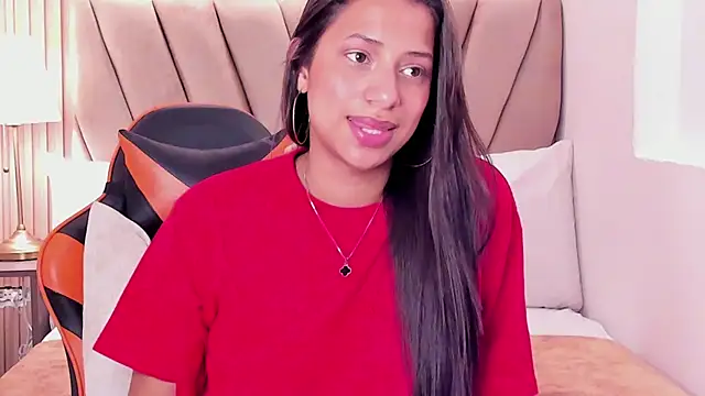 Chat XXX en directo de Atiena_