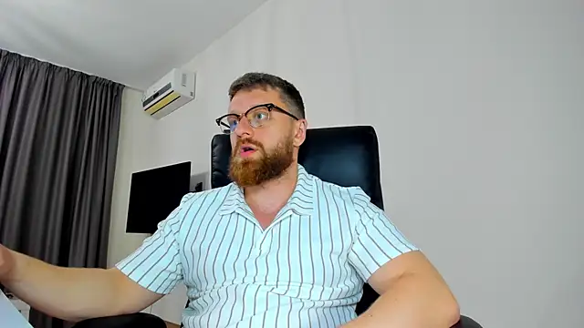 XXX chat uživo modela Findom_guy