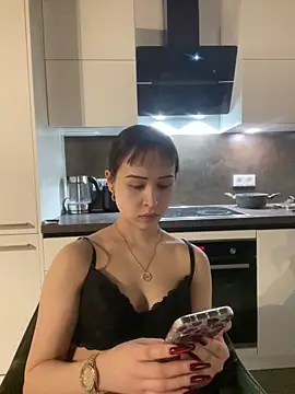 Just-Lilly Chat XXX in diretta