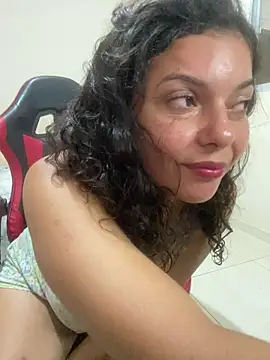 Marivalda2_ Chat XXX in diretta