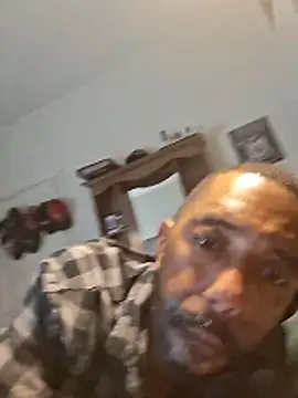 Willybigcock1981 webcam show