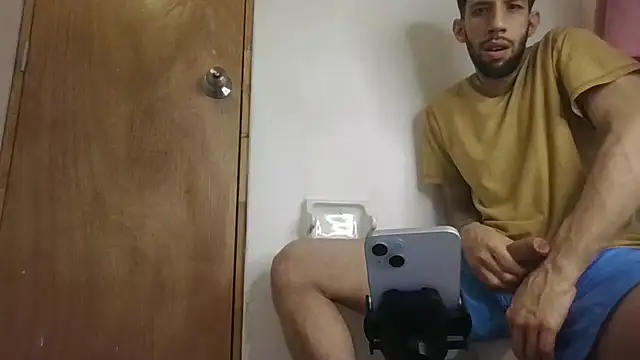 Karim_mansur 即 時 XXX 聊天