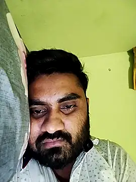 loyalboy_0052 élő XXX-chatje