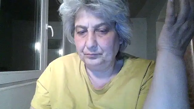 ExquisiteMature's Webcam Show