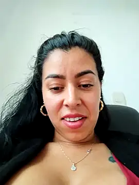 Luianna Live XXX-Chat