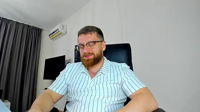 Findom_guy 现场XXX聊天