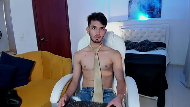 HarryFosster 网络视讯表演