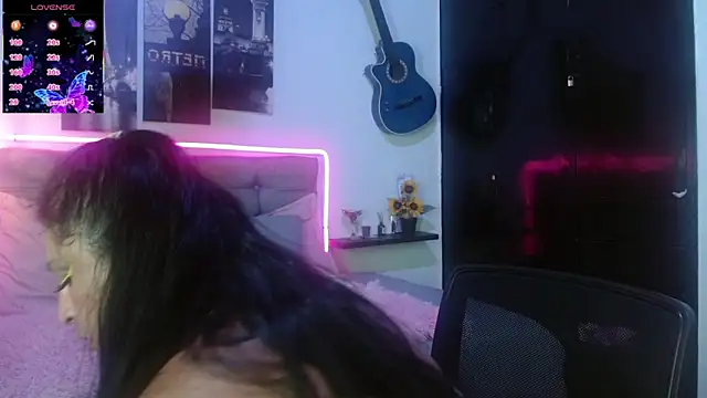 Keyla01_: απευθείας συνομιλία ΧΧΧ