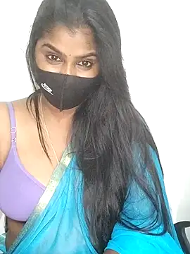 Czat XXX na żywo – Tamil_Azhaghi