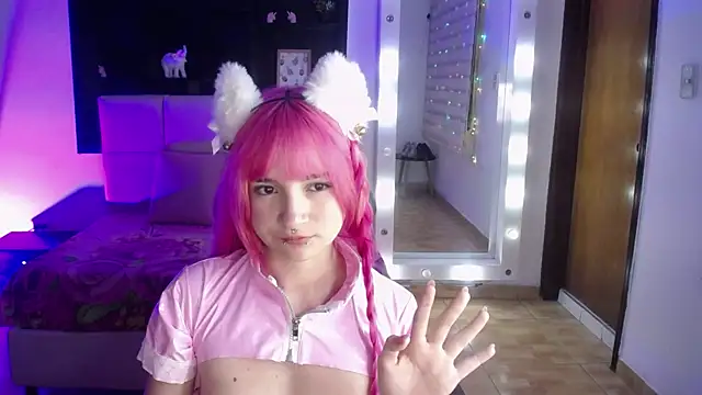 Živý XXX chat _Charlotte_Collins_