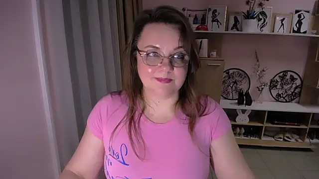 دردشة NeuroDoll الجنسية المباشرة