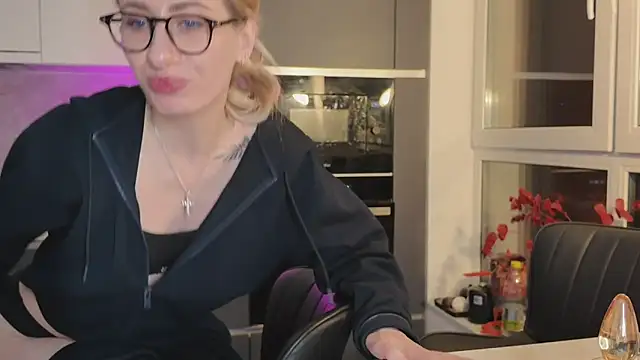 دردشة HEY_KITSUNKA الجنسية المباشرة