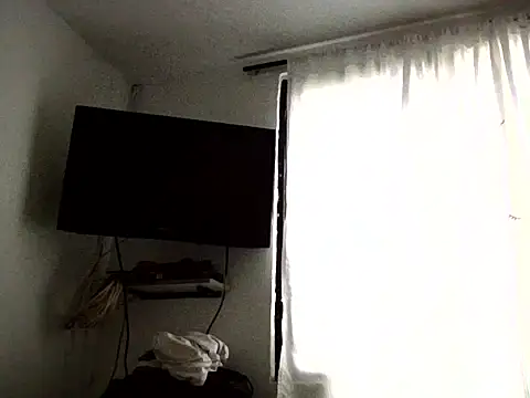 mellow_smoke's Live XXX Chat